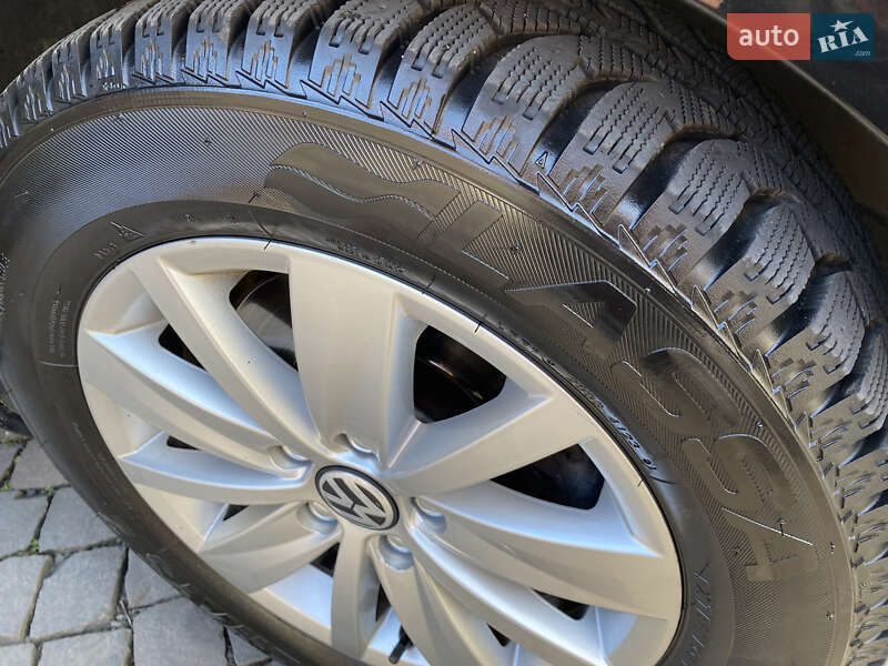 Седан Volkswagen Passat 2014 в Мукачево