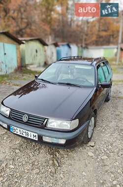 Универсал Volkswagen Passat 1995 в Трускавце