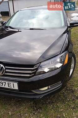 Седан Volkswagen Passat 2013 в Києві