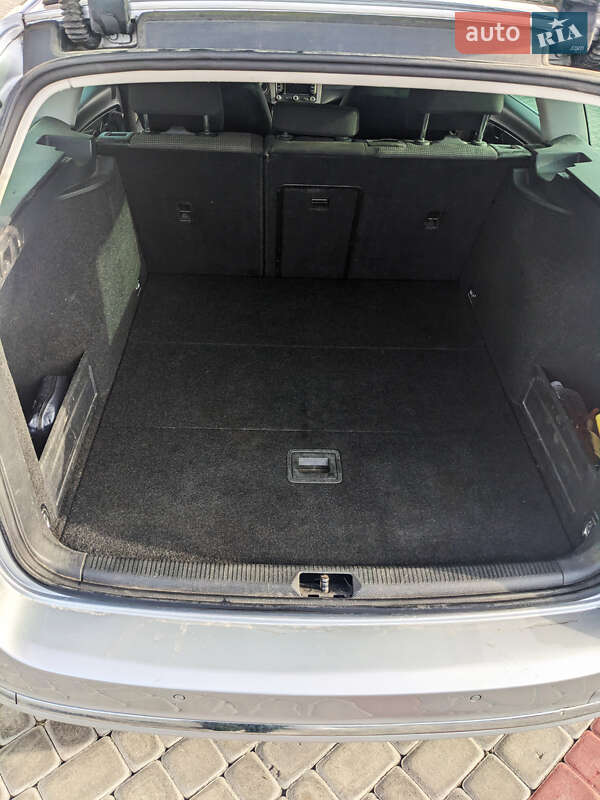 Универсал Volkswagen Passat 2011 в Тернополе
