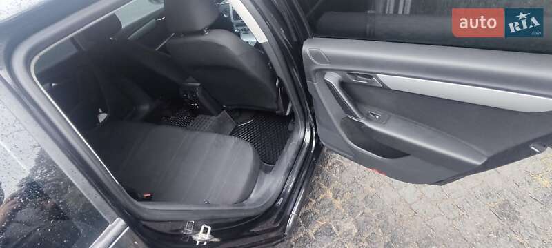Універсал Volkswagen Passat 2012 в Хмельницькому