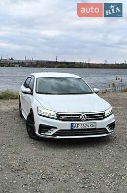 Седан Volkswagen Passat 2018 в Дніпрі