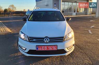 Універсал Volkswagen Passat 2012 в 
