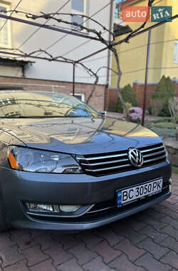 Седан Volkswagen Passat 2015 в Львові