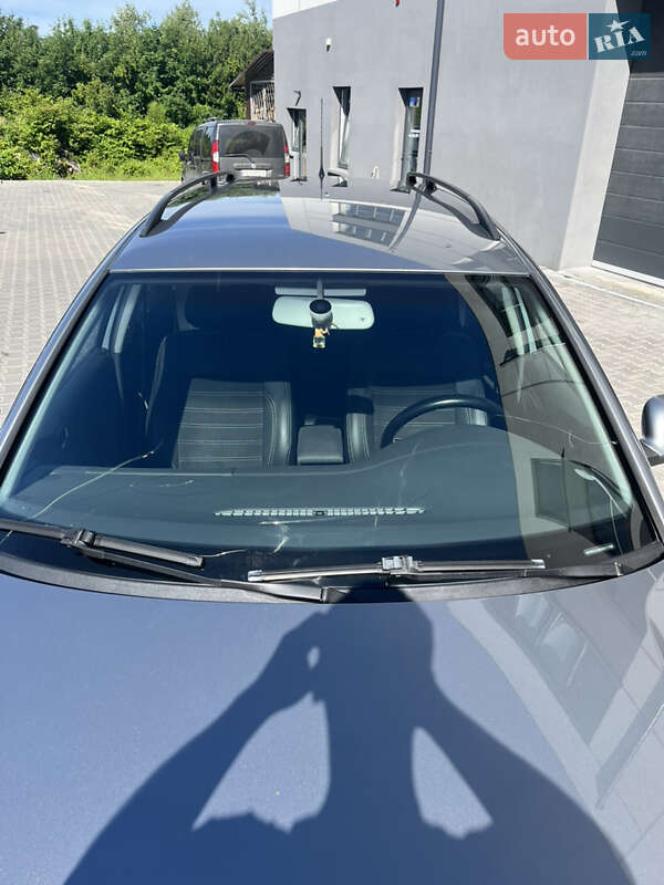 Универсал Volkswagen Passat 2004 в Черновцах