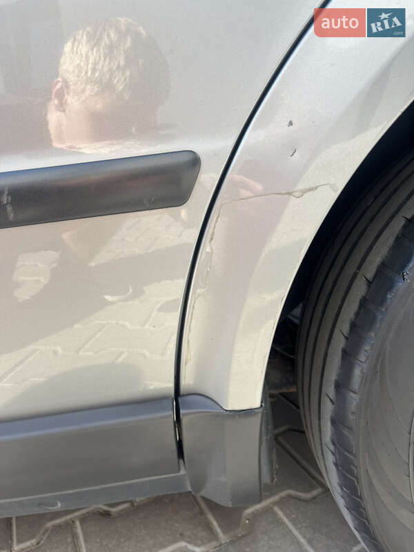 Универсал Volkswagen Passat 2004 в Черновцах