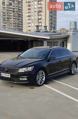 Седан Volkswagen Passat 2016 в Киеве