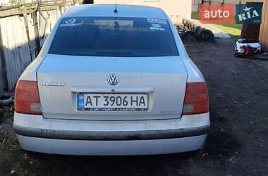 Седан Volkswagen Passat 2000 в Заболотові