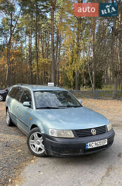 Універсал Volkswagen Passat 1997 в Голобах