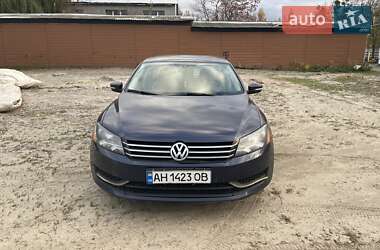 Седан Volkswagen Passat 2014 в Києві