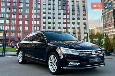 Седан Volkswagen Passat 2017 в Києві