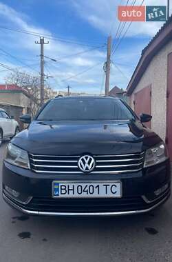 Універсал Volkswagen Passat 2011 в Одесі