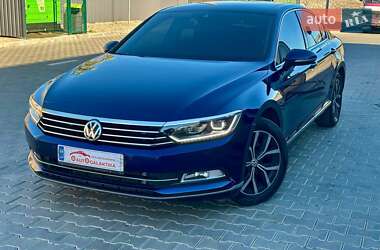 Седан Volkswagen Passat 2018 в Одессе