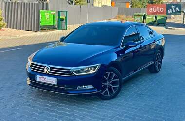 Седан Volkswagen Passat 2018 в Одессе