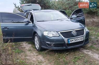 Универсал Volkswagen Passat 2009 в Житомире