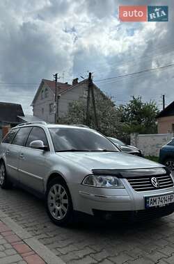 Універсал Volkswagen Passat 2001 в Житомирі