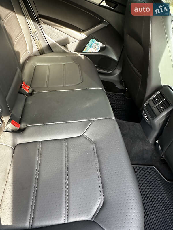 Седан Volkswagen Passat 2020 в Одессе
