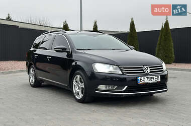 Універсал Volkswagen Passat 2011 в Тернополі