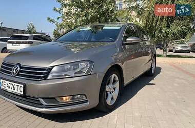 Седан Volkswagen Passat 2014 в Дніпрі