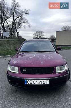 Седан Volkswagen Passat 1998 в Борисполе