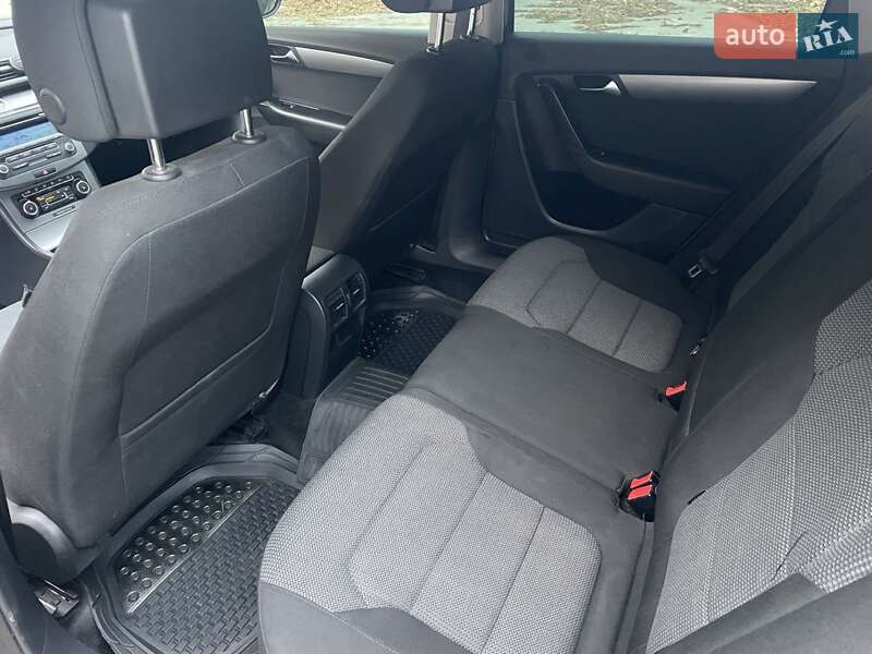 Универсал Volkswagen Passat 2011 в Николаеве