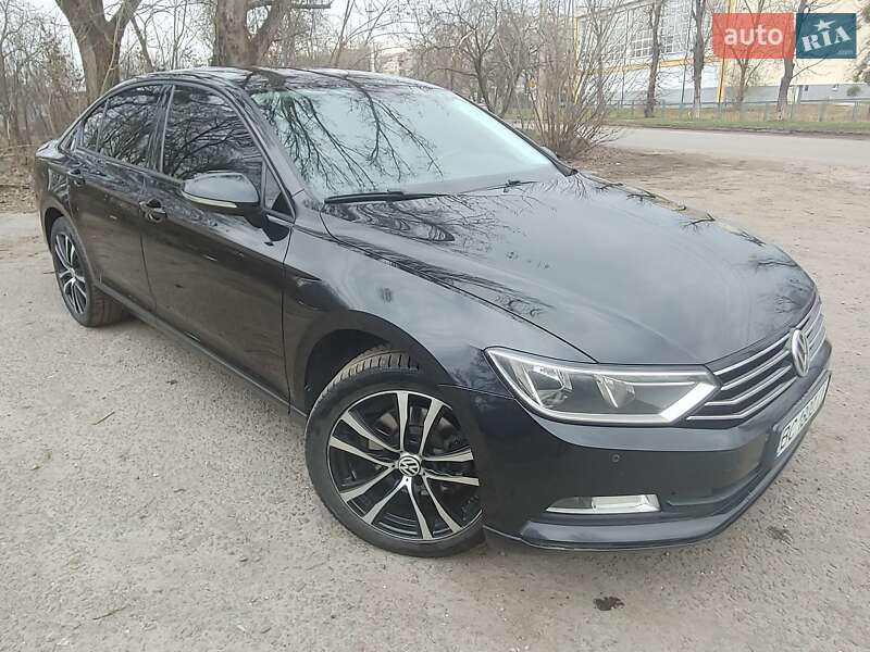 Седан Volkswagen Passat 2016 в Шептицькому