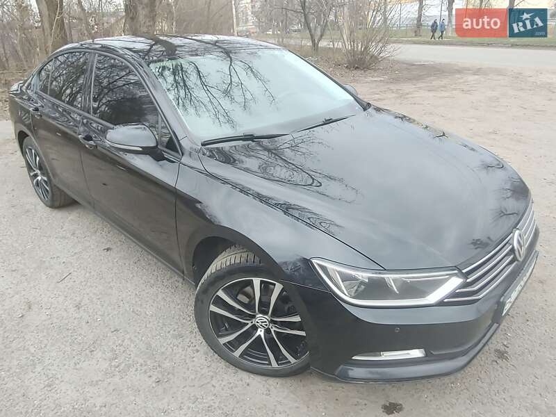 Седан Volkswagen Passat 2016 в Шептицькому