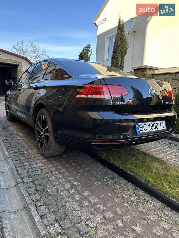 Седан Volkswagen Passat 2016 в Шептицькому