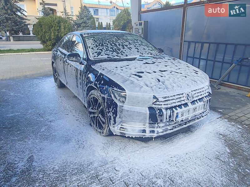 Седан Volkswagen Passat 2016 в Шептицькому
