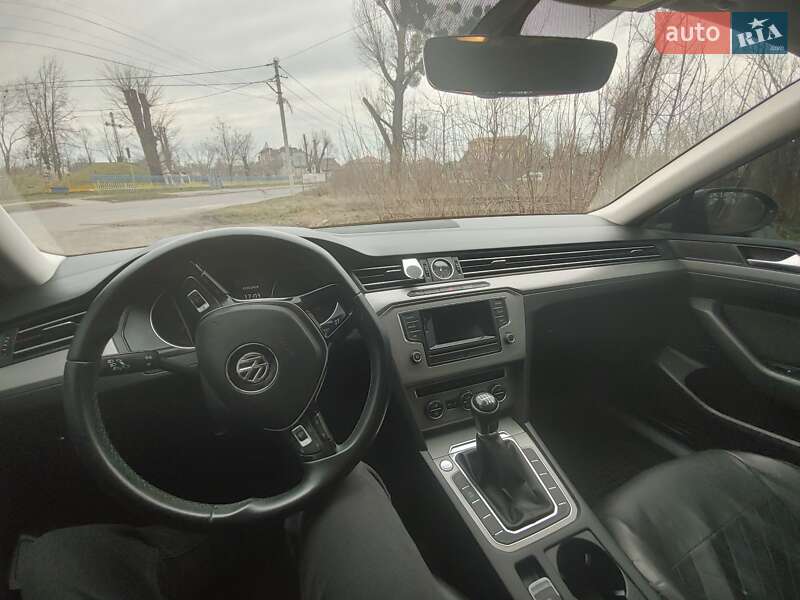 Седан Volkswagen Passat 2016 в Шептицькому