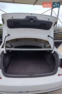 Седан Volkswagen Passat 2016 в 