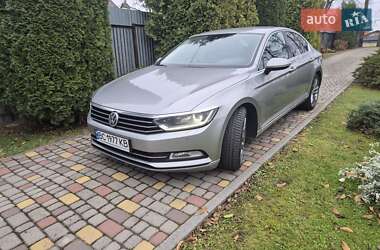 Седан Volkswagen Passat 2016 в Львові