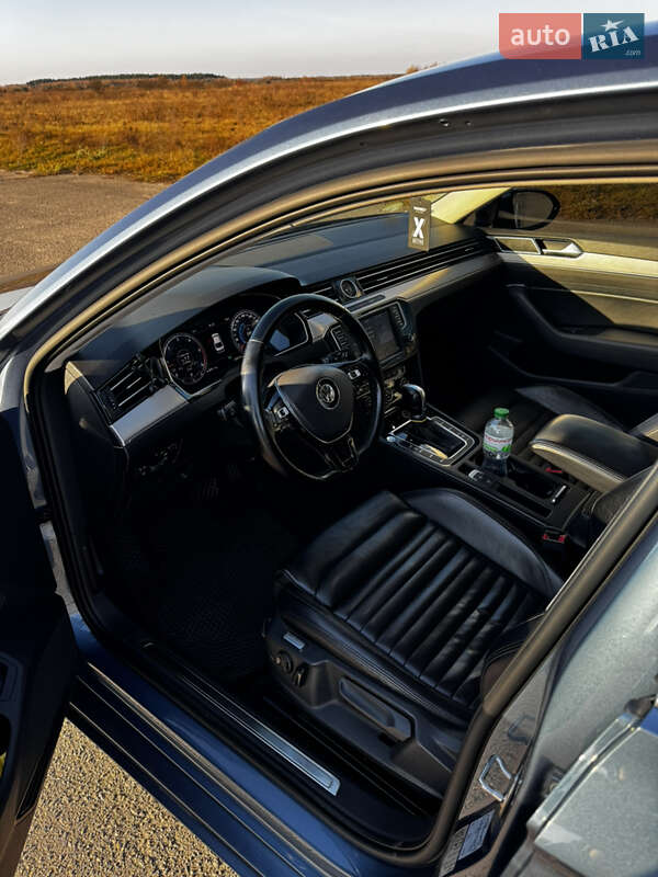 Седан Volkswagen Passat 2014 в Рівному