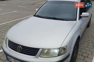 Універсал Volkswagen Passat 1998 в Луцьку