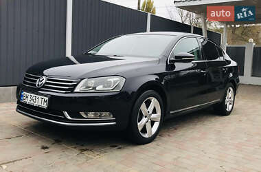 Седан Volkswagen Passat 2011 в Одесі