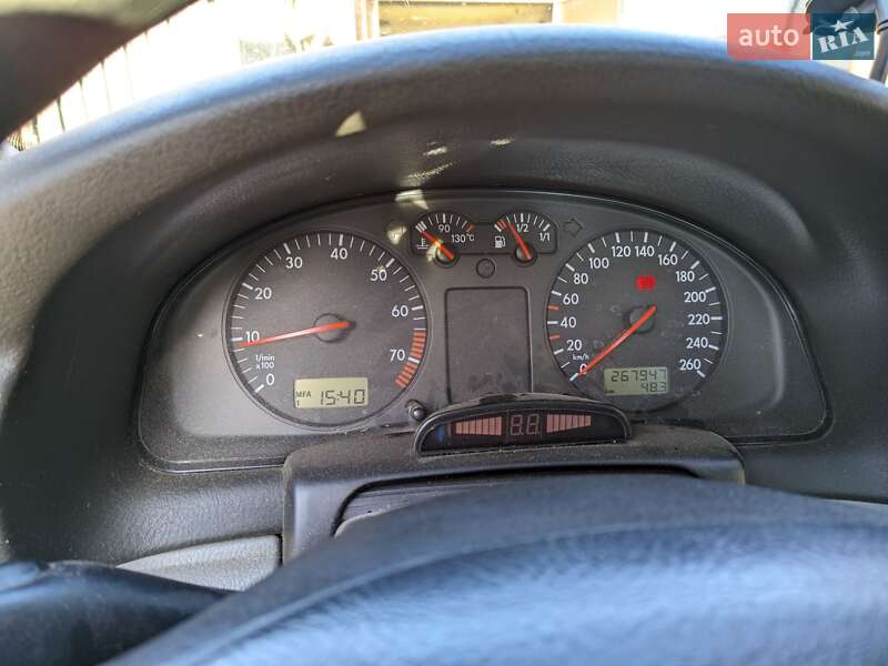 Седан Volkswagen Passat 1997 в Киеве