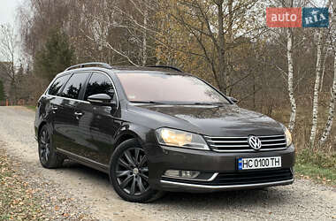 Універсал Volkswagen Passat 2012 в Львові