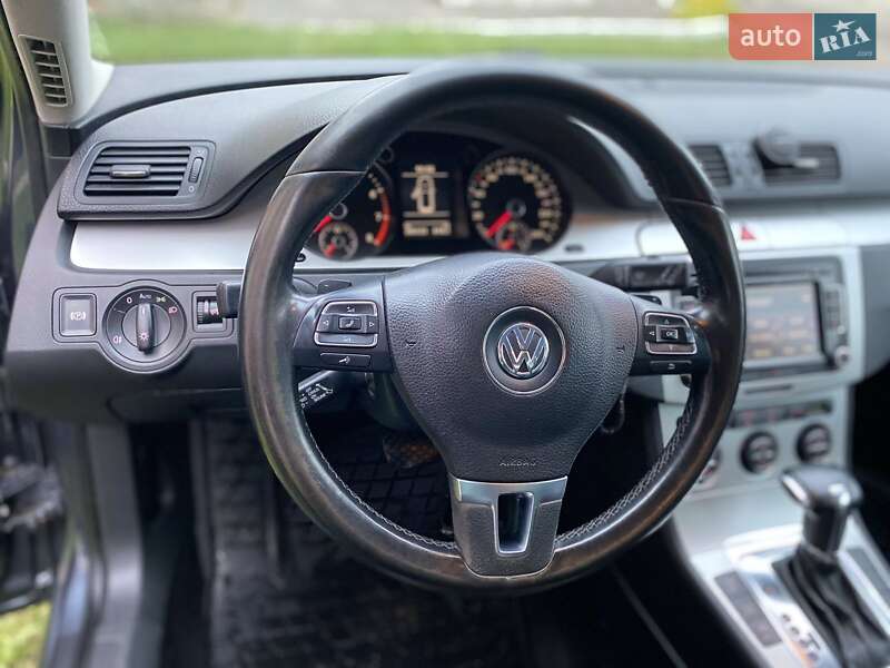 Универсал Volkswagen Passat 2009 в Дрогобыче