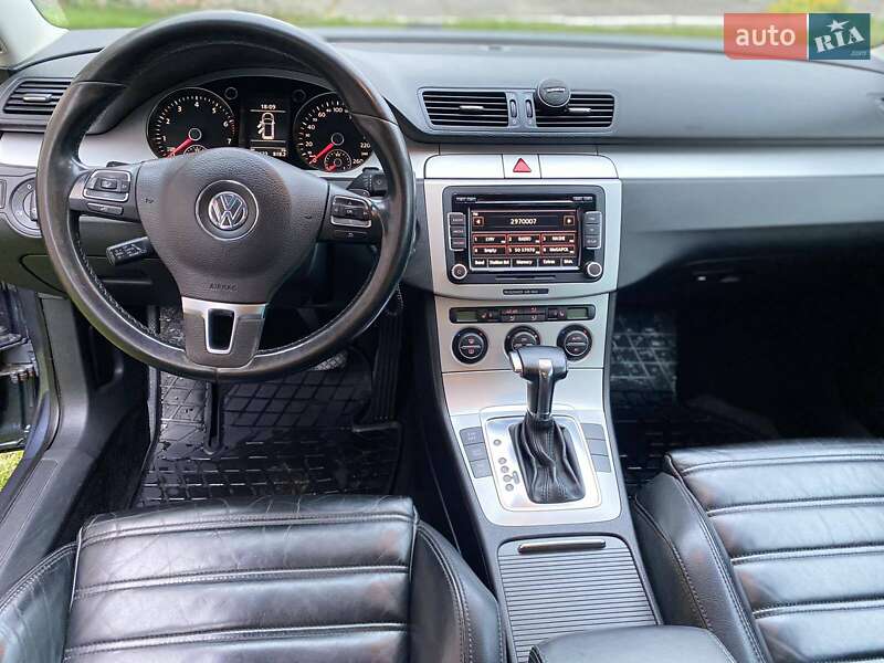 Универсал Volkswagen Passat 2009 в Дрогобыче
