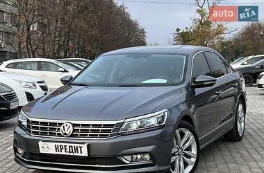 Седан Volkswagen Passat 2016 в Кривому Розі