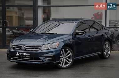 Седан Volkswagen Passat 2018 в Харкові