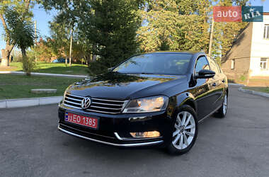 Седан Volkswagen Passat 2011 в Луцьку