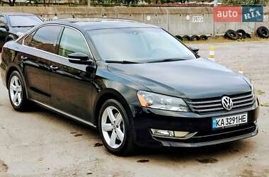 Седан Volkswagen Passat 2012 в Києві