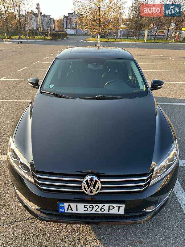Седан Volkswagen Passat 2015 в Києві