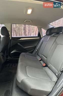 Седан Volkswagen Passat 2011 в 