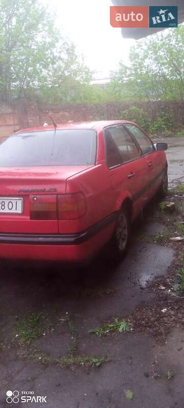 Седан Volkswagen Passat 1994 в Києві