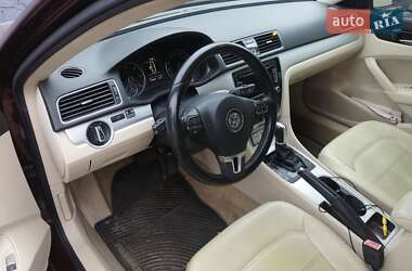 Седан Volkswagen Passat 2012 в Києві