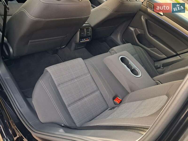 Универсал Volkswagen Passat 2020 в Калуше