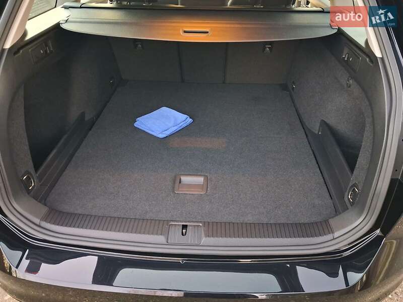 Универсал Volkswagen Passat 2020 в Калуше