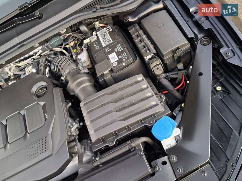 Универсал Volkswagen Passat 2020 в Калуше